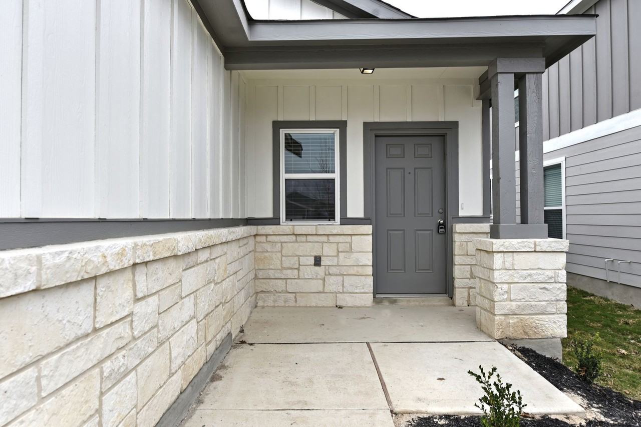 11943 Sitio Plns - Photo 3 of 38