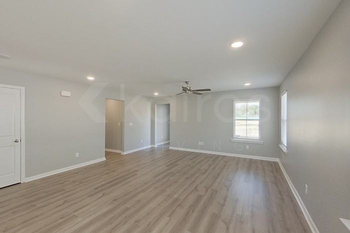 341 Angela St - Photo 2 of 18