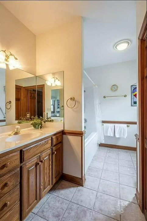 104 Woodsway Ct #NA - Photo 6 of 18