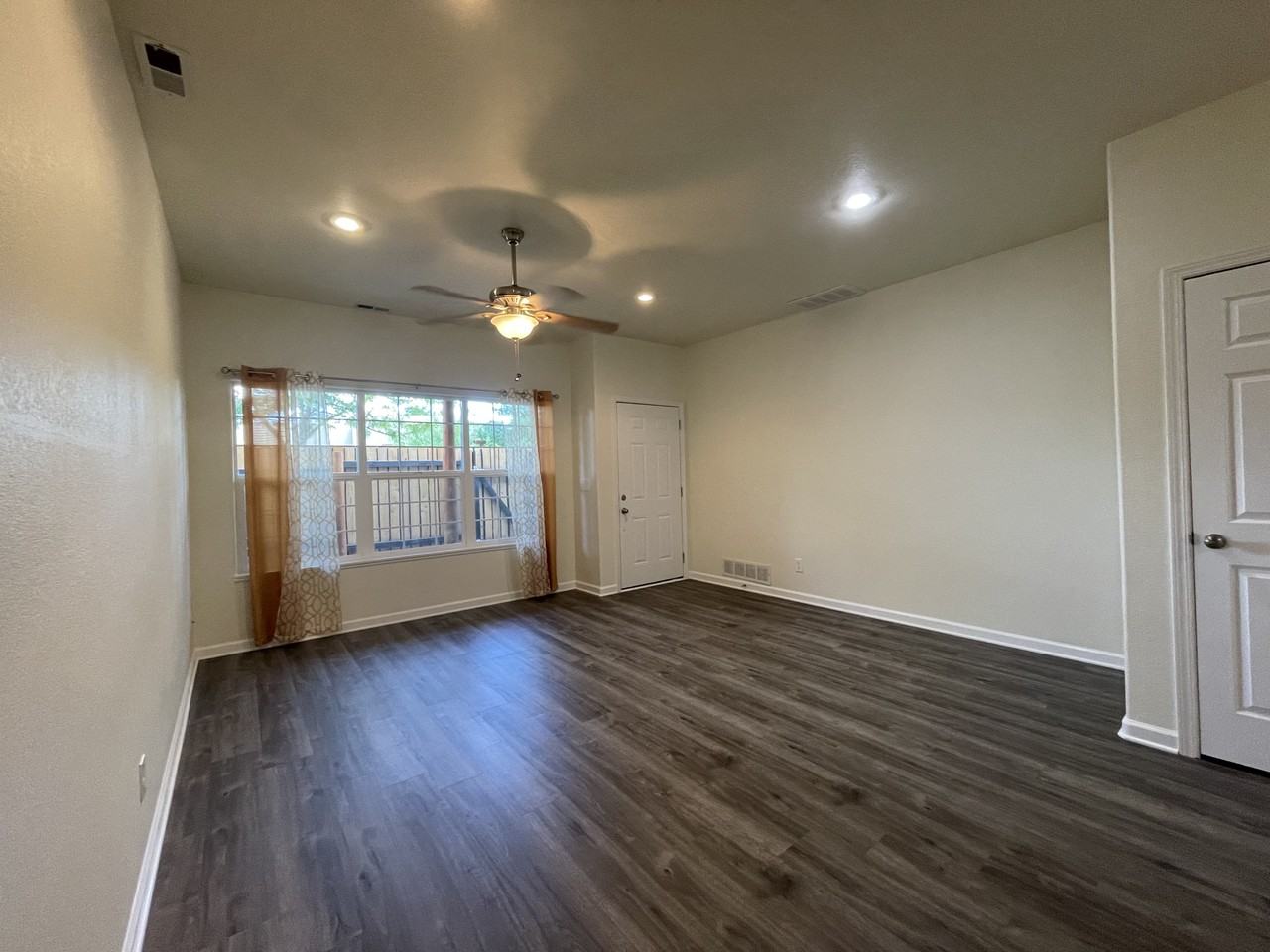 7205 Avenida El Nido #7205 - Photo 6 of 19