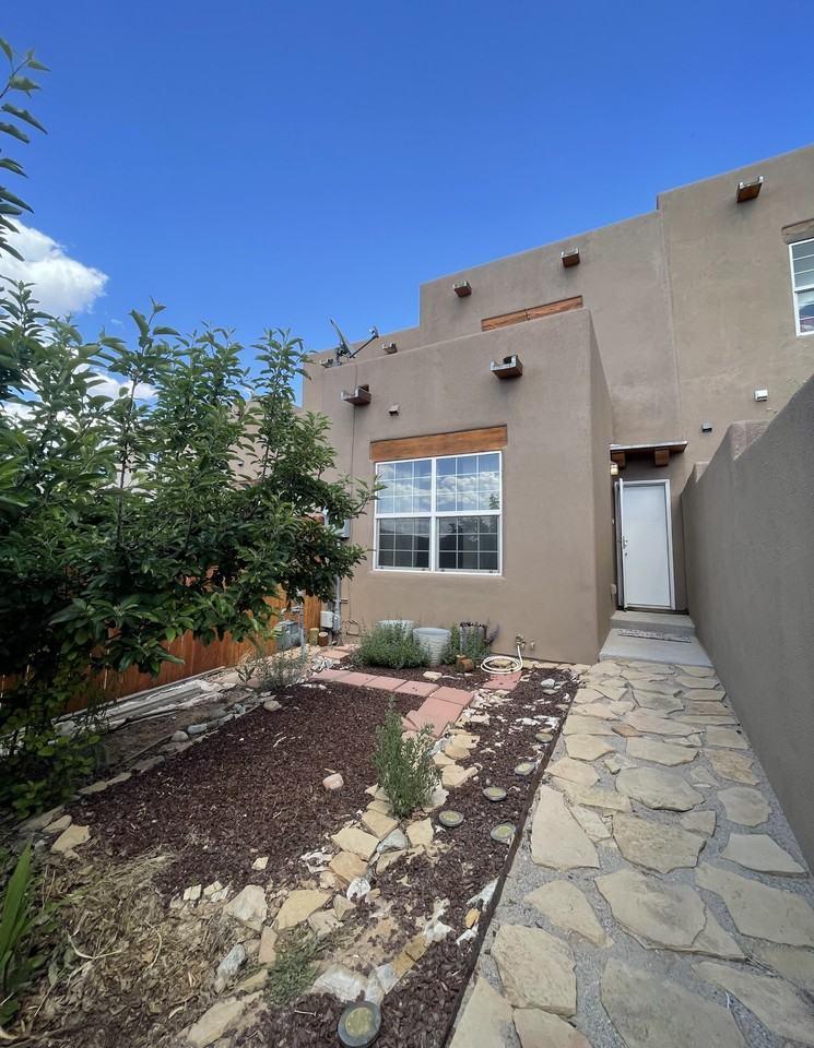 7205 Avenida El Nido #7205 - Photo 4 of 19