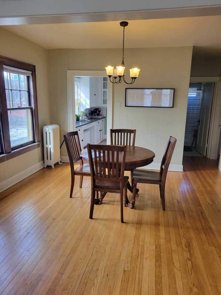 562 28th St #2ndFL - Photo 2 of 10