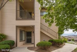 featured image of 1975 Blooming Hills Dr