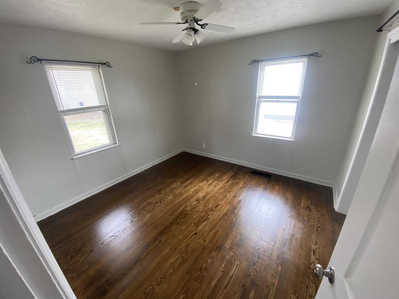 877 Windsor Dr #1 - Photo 7 of 20