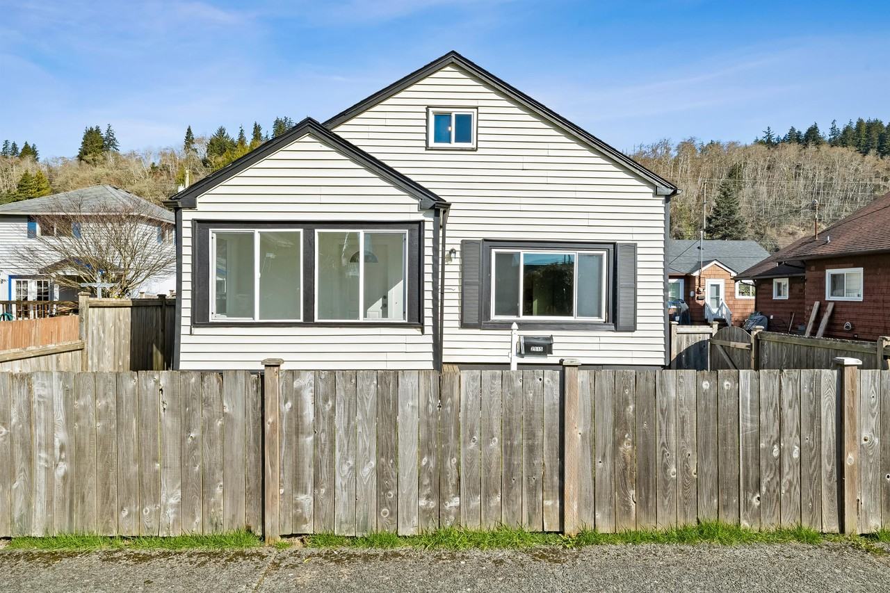 2515 Sumner Ave #1 - Photo 2 of 26