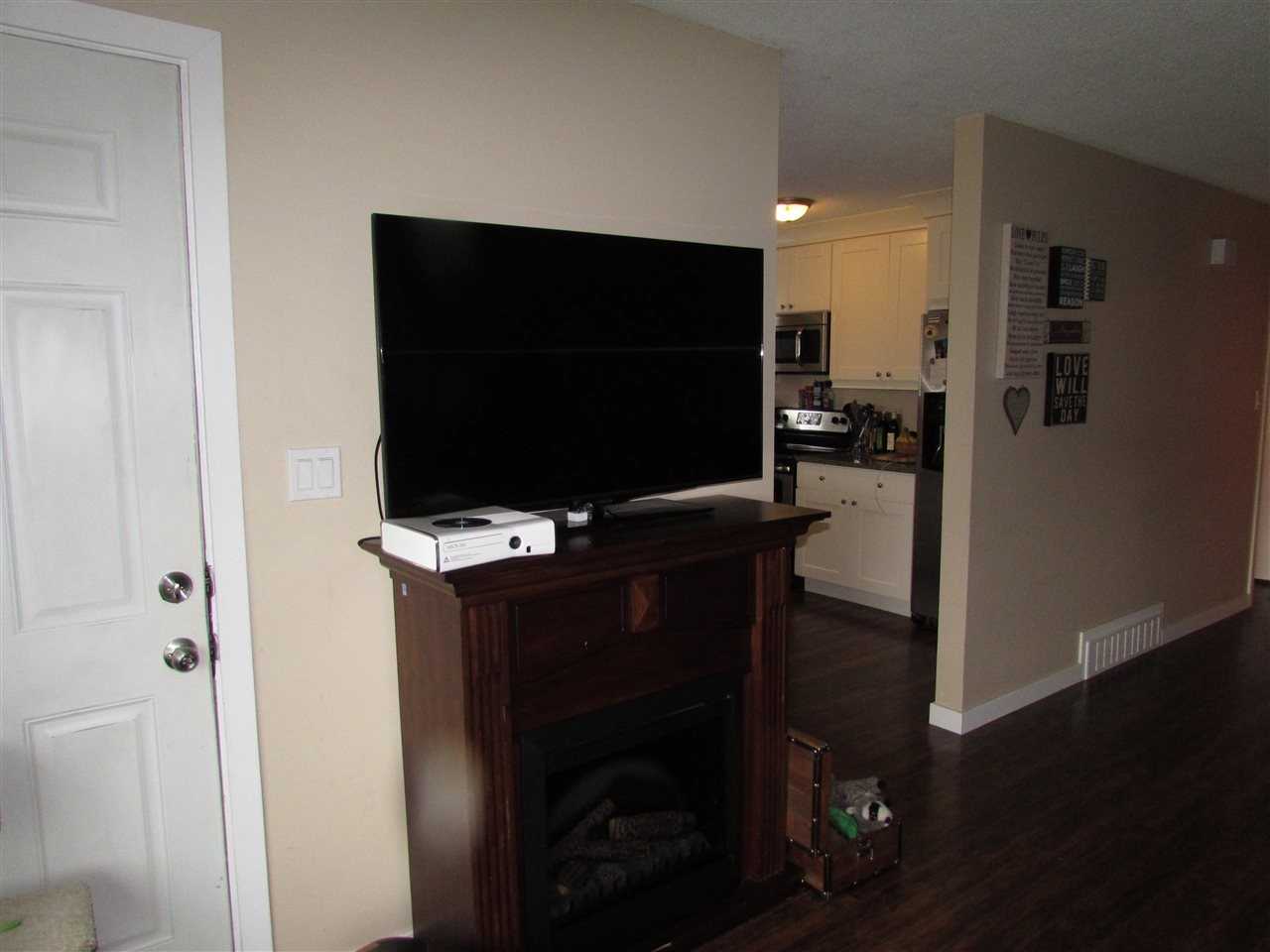 8565 Cramer Drive - Photo 3 of 19