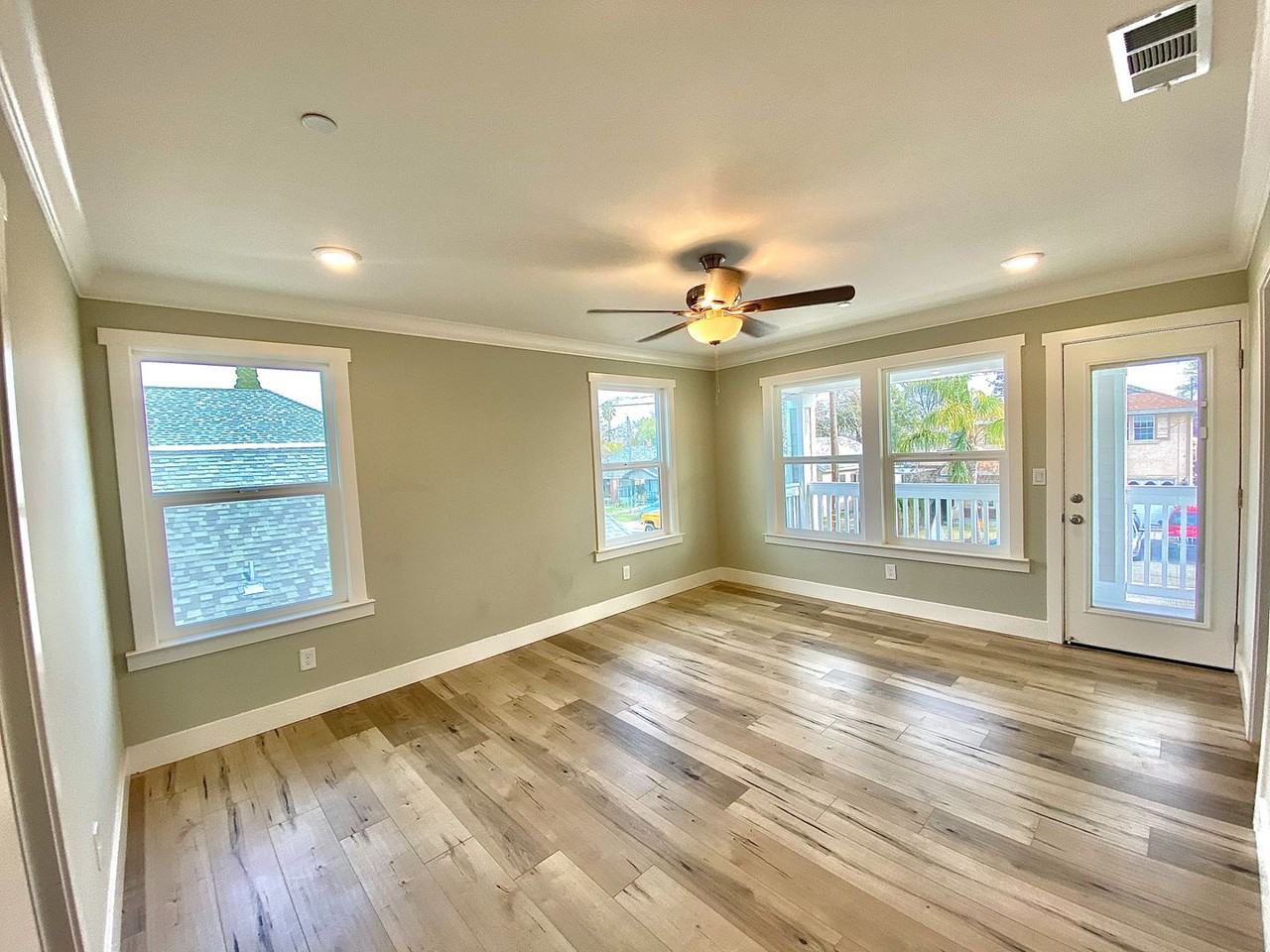 3400 44th St - Photo 7 of 12