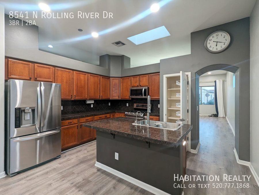 8541 N Rolling River Dr - Photo 3 of 27