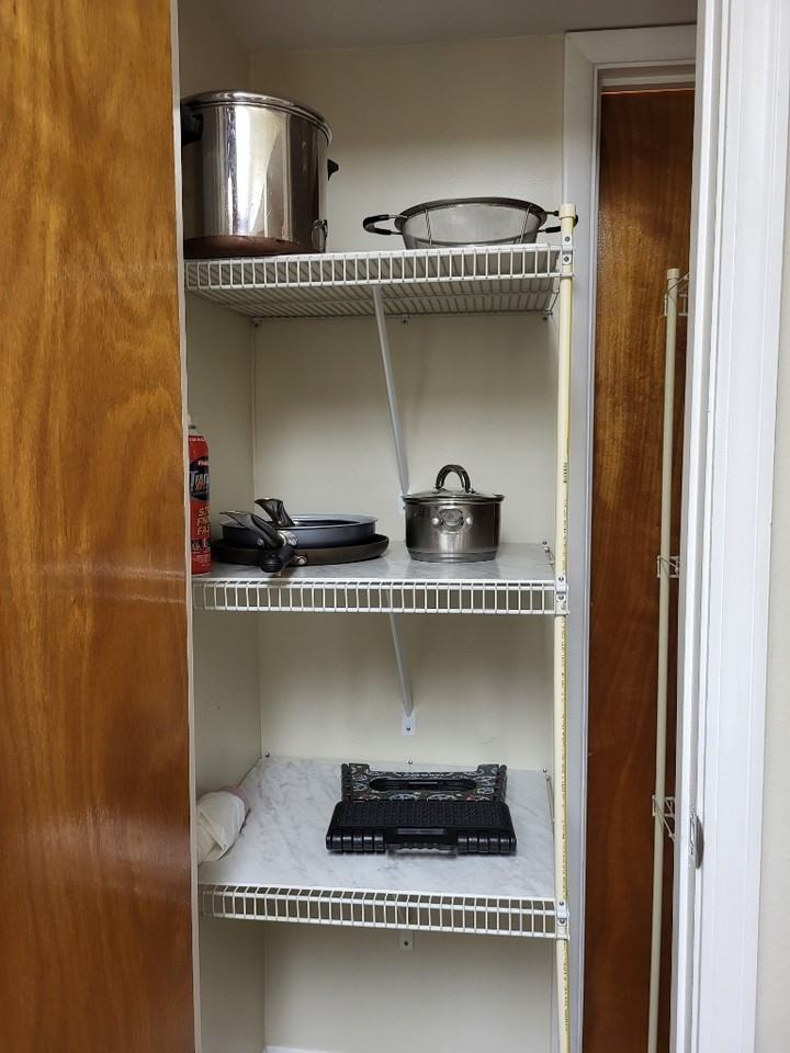 407 Marshall Ct Nw #6 - Photo 6 of 13