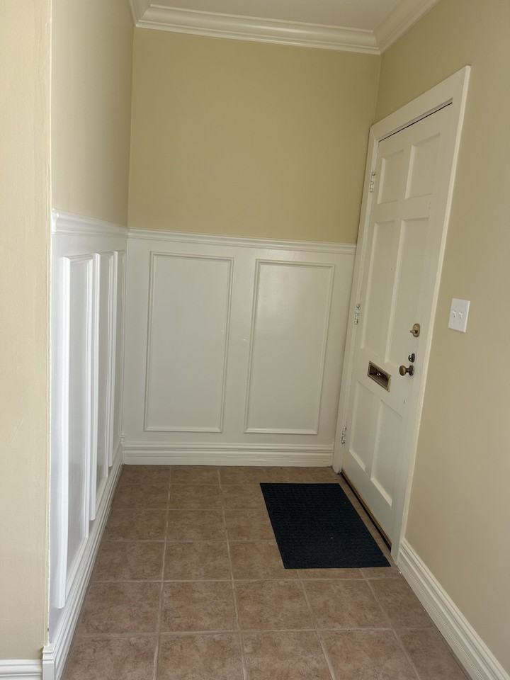 25 E Collingswood Ave #A - Photo 3 of 12