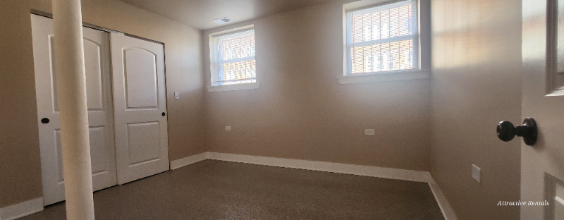 1432 W Marquette Rd - Photo 3 of 11