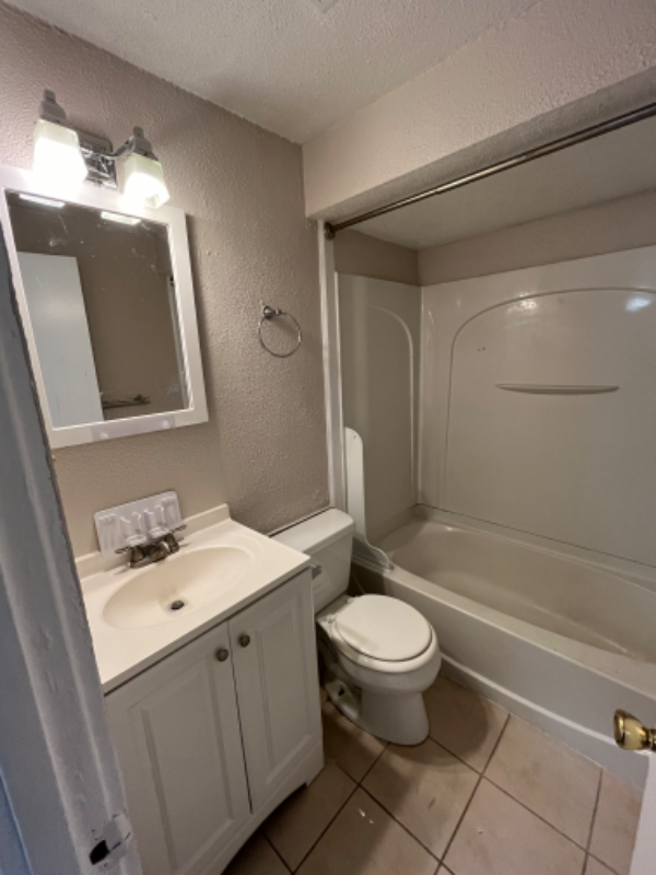 6401 5th Ave #2 - Photo 4 of 9