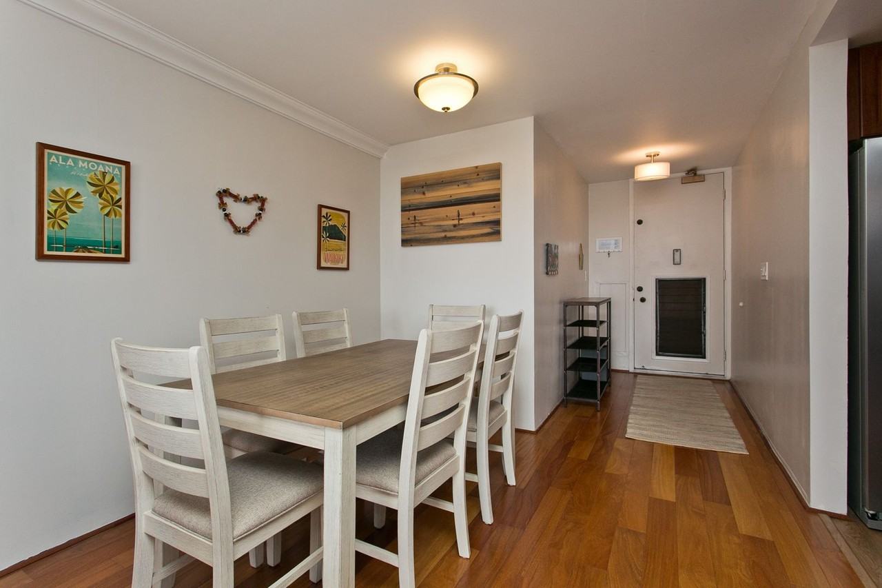 1717 Ala Wai Blvd - Photo 6 of 19