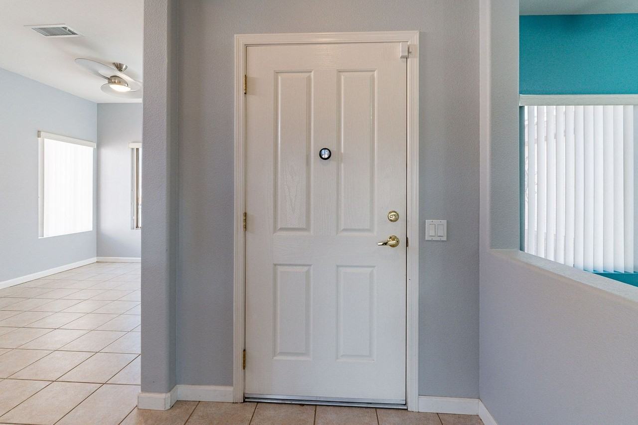 19710 N Sunburst Way - Photo 3 of 40