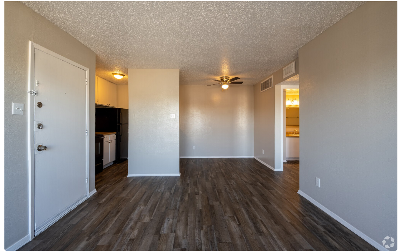 Kings Landing - Photo 3 of 50