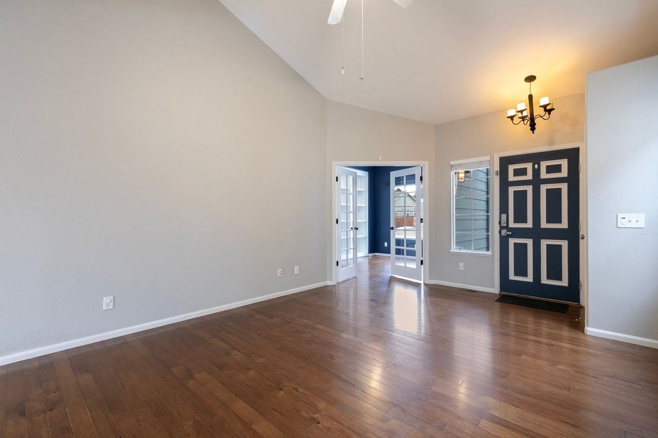 270 Avocet Loop - Photo 5 of 29
