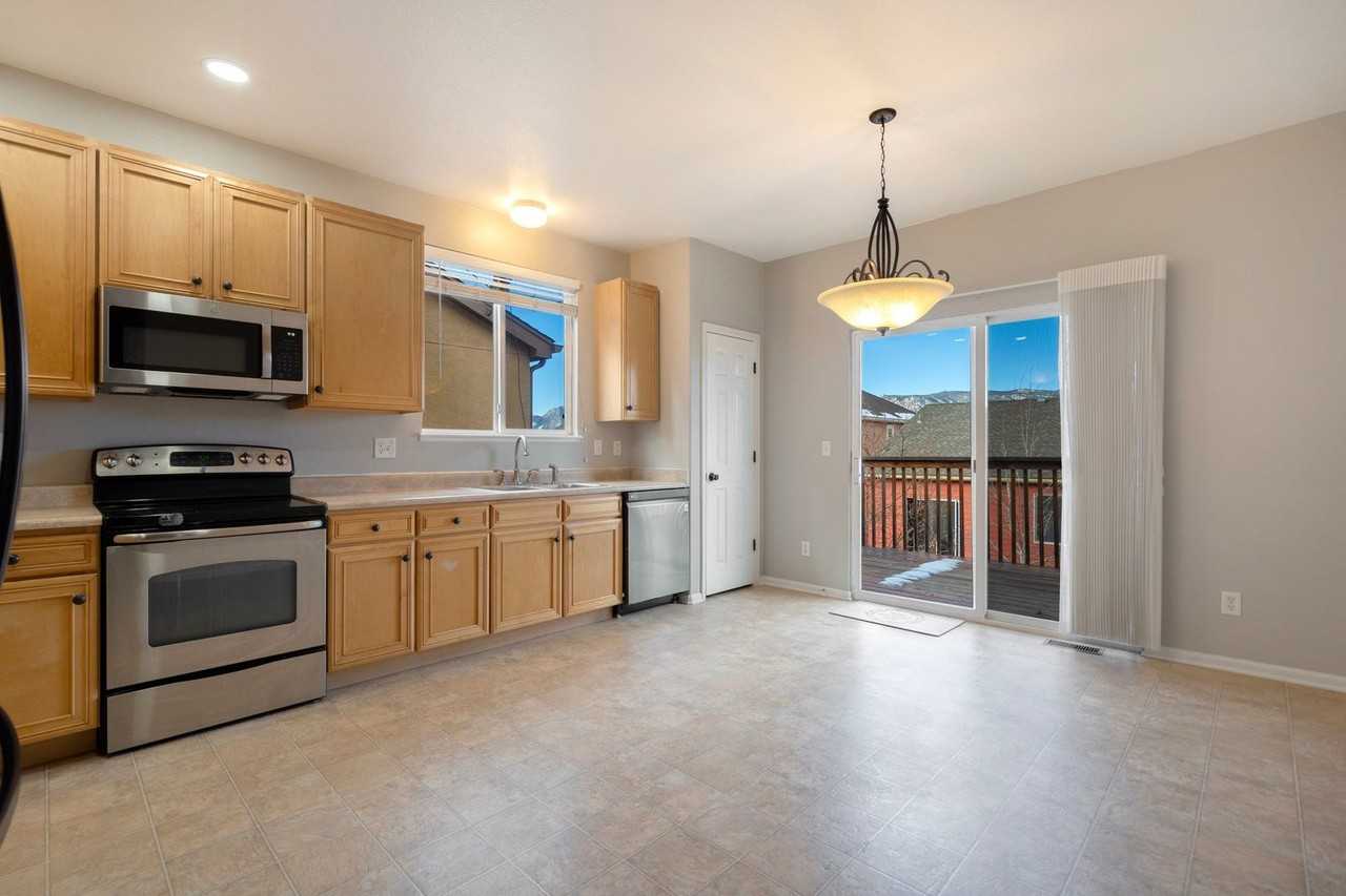 270 Avocet Loop - Photo 6 of 29