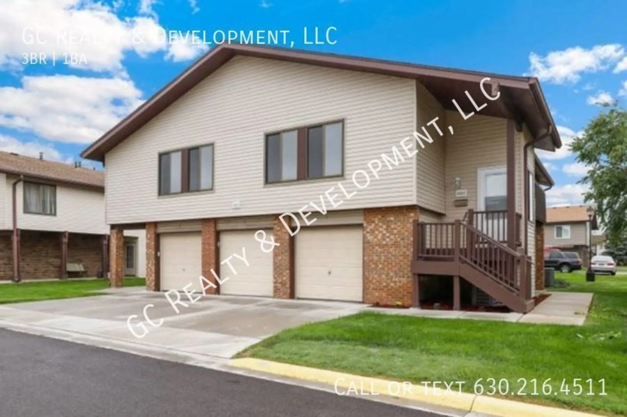 1332 Kingsbury Dr Unit 1