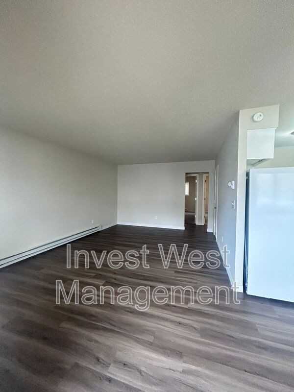 1806 E Fourth Plain Blvd #10 - Photo 5 of 22