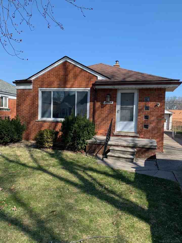22717 Alger St, Saint Clair Shores, MI 48080 3 Bedroom House for 1,650