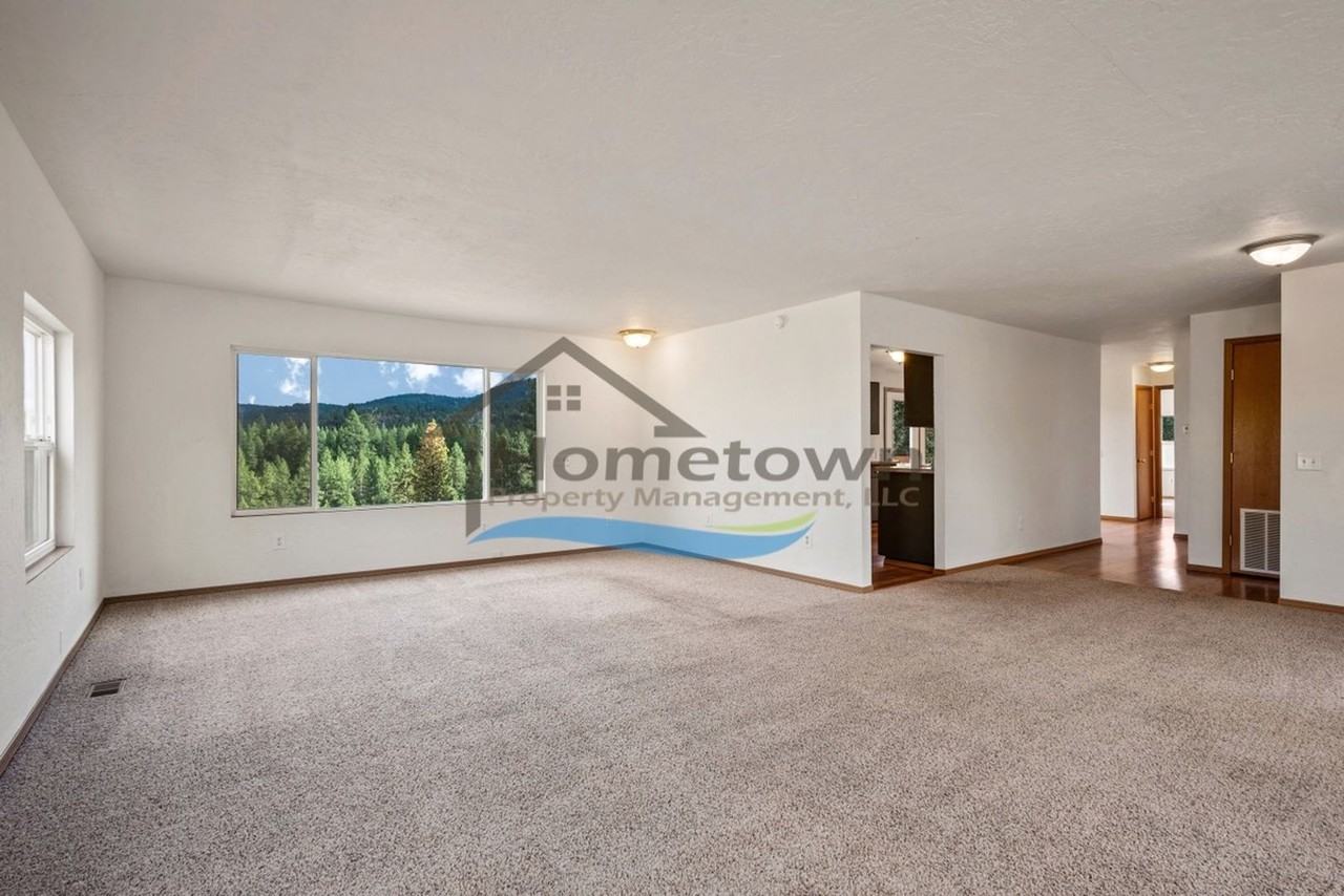 2040 W Lundy Blvd - Photo 7 of 30