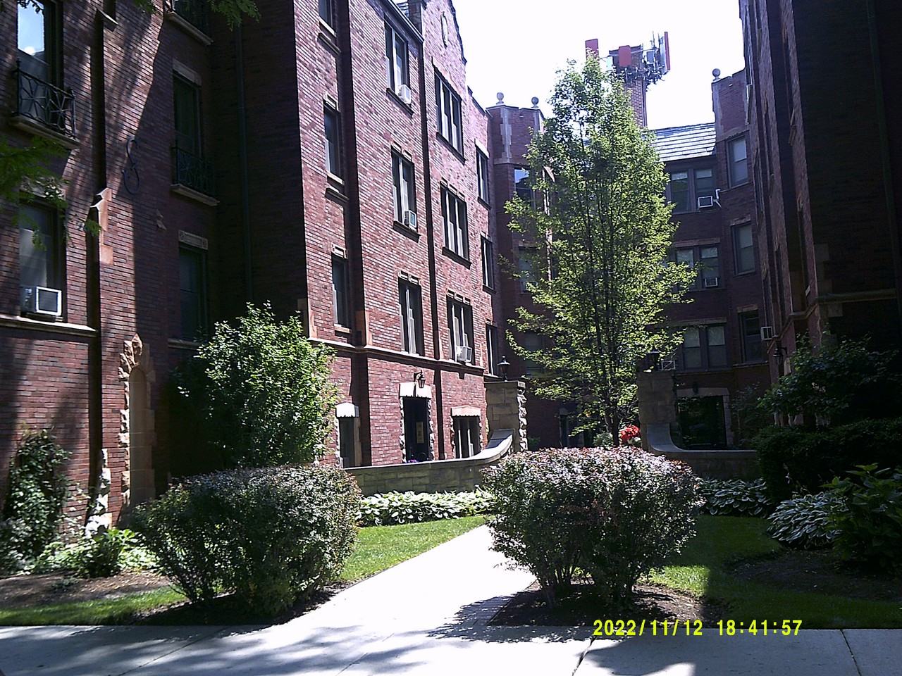 2425 West Pratt Boulevard 2I, Chicago, IL 60645 2 Bedroom Condo for