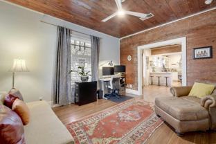 2504 E Cesar Chavez St - Photo 1 of 1