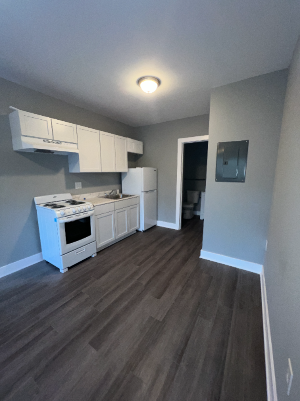 3332 Georgia Ave Nw ##Nw - Photo 7 of 9