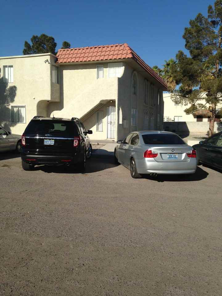 4437 Newsom Cir #D - Photo 2 of 18