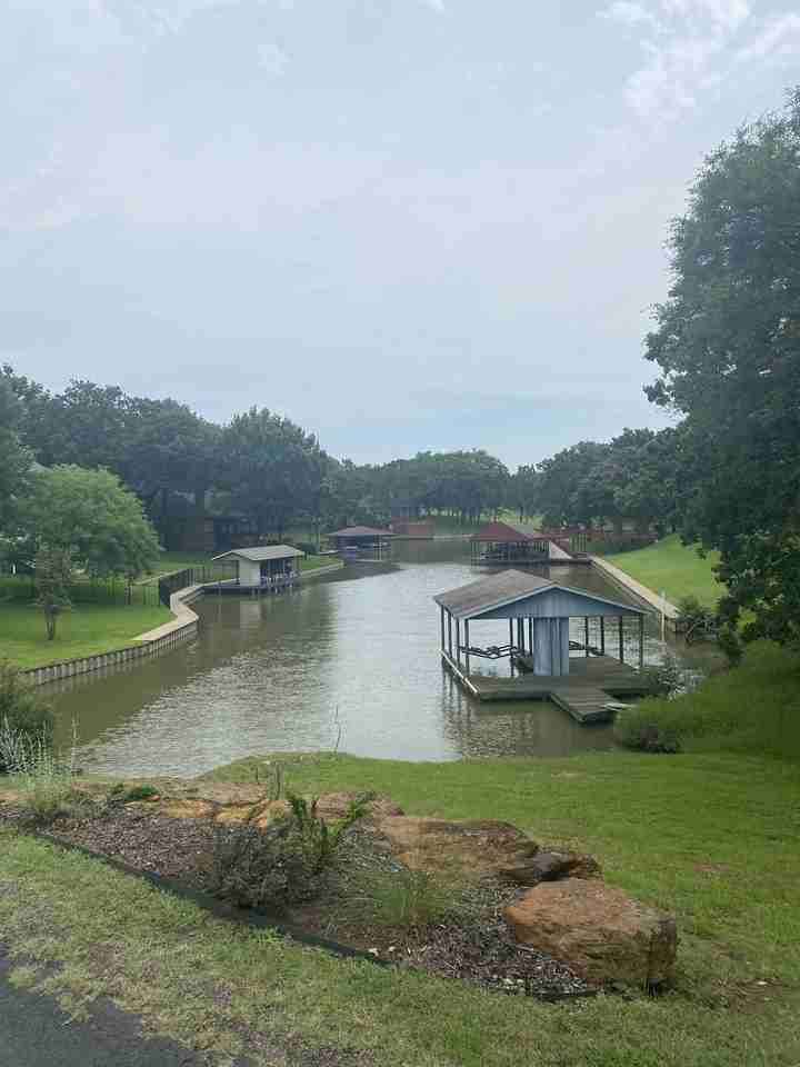 148 Pinehurst Dr #NA - Photo 2 of 10