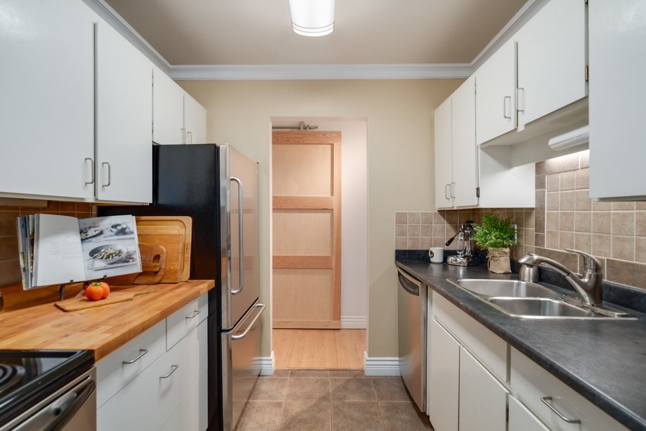 1825 Purcell Way - Photo 3 of 8