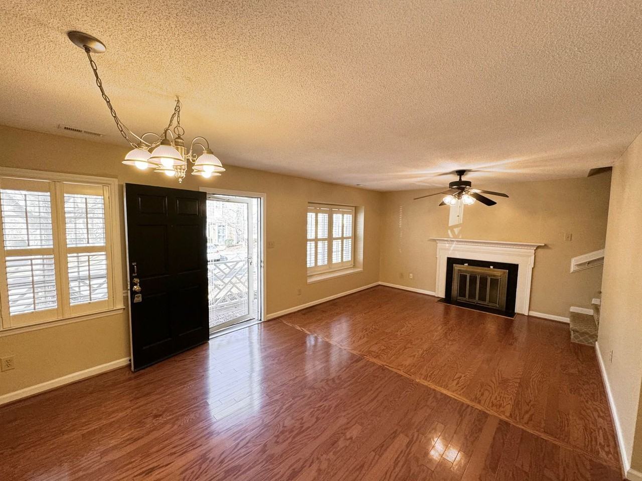 1319 Dylan Heath Ct - Photo 7 of 25