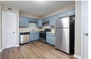 Move in Within Days! Renovated Beautiful 2 Bedroom - Photo 1 of 1