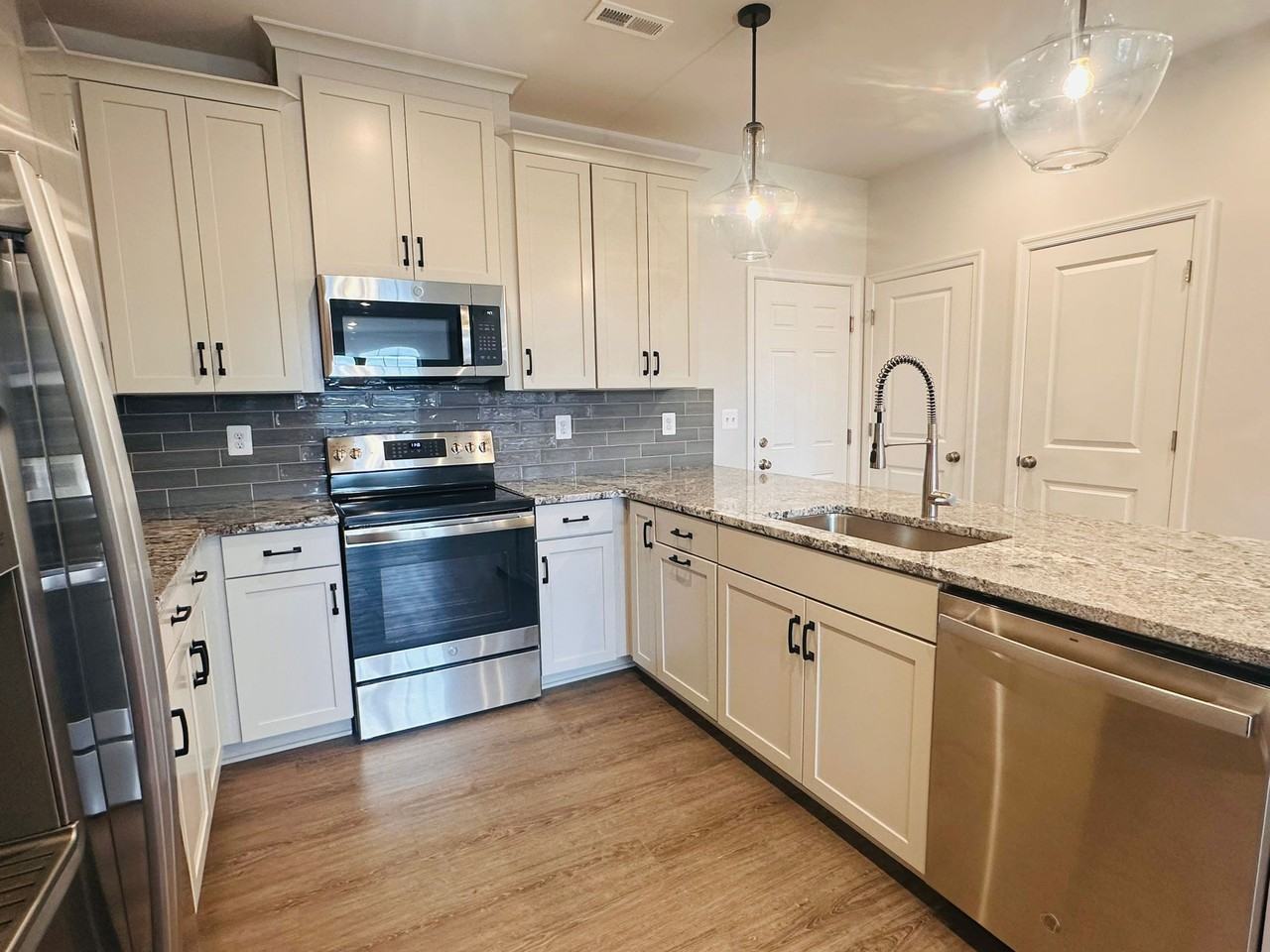 13335 Coalfield Station Ln #1107 - Photo 5 of 26