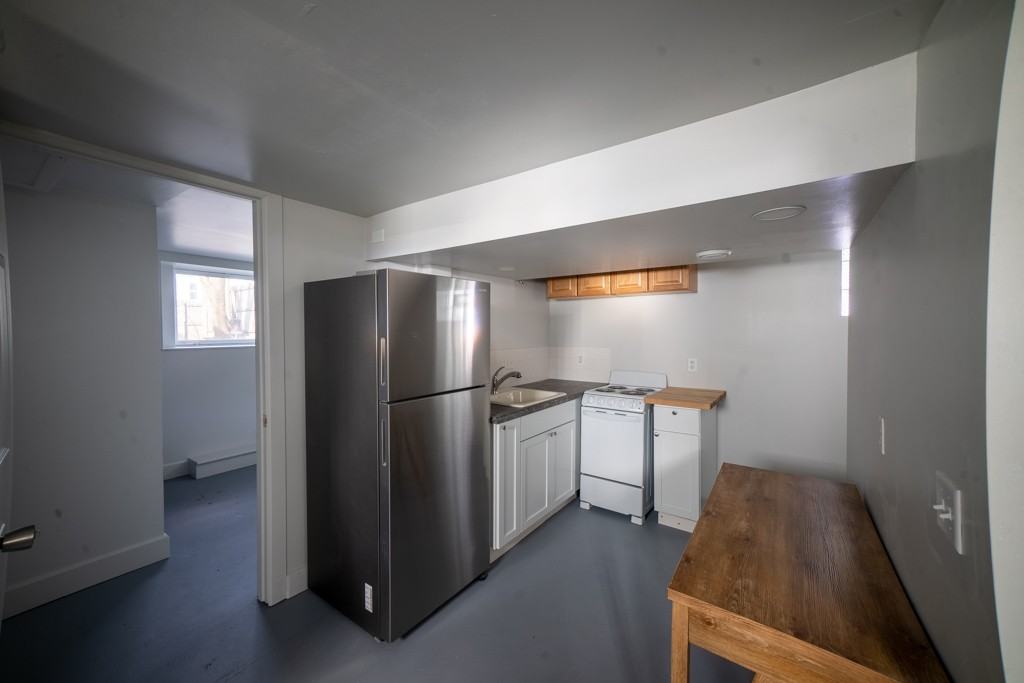 600 E Locust St #2 - Photo 4 of 16