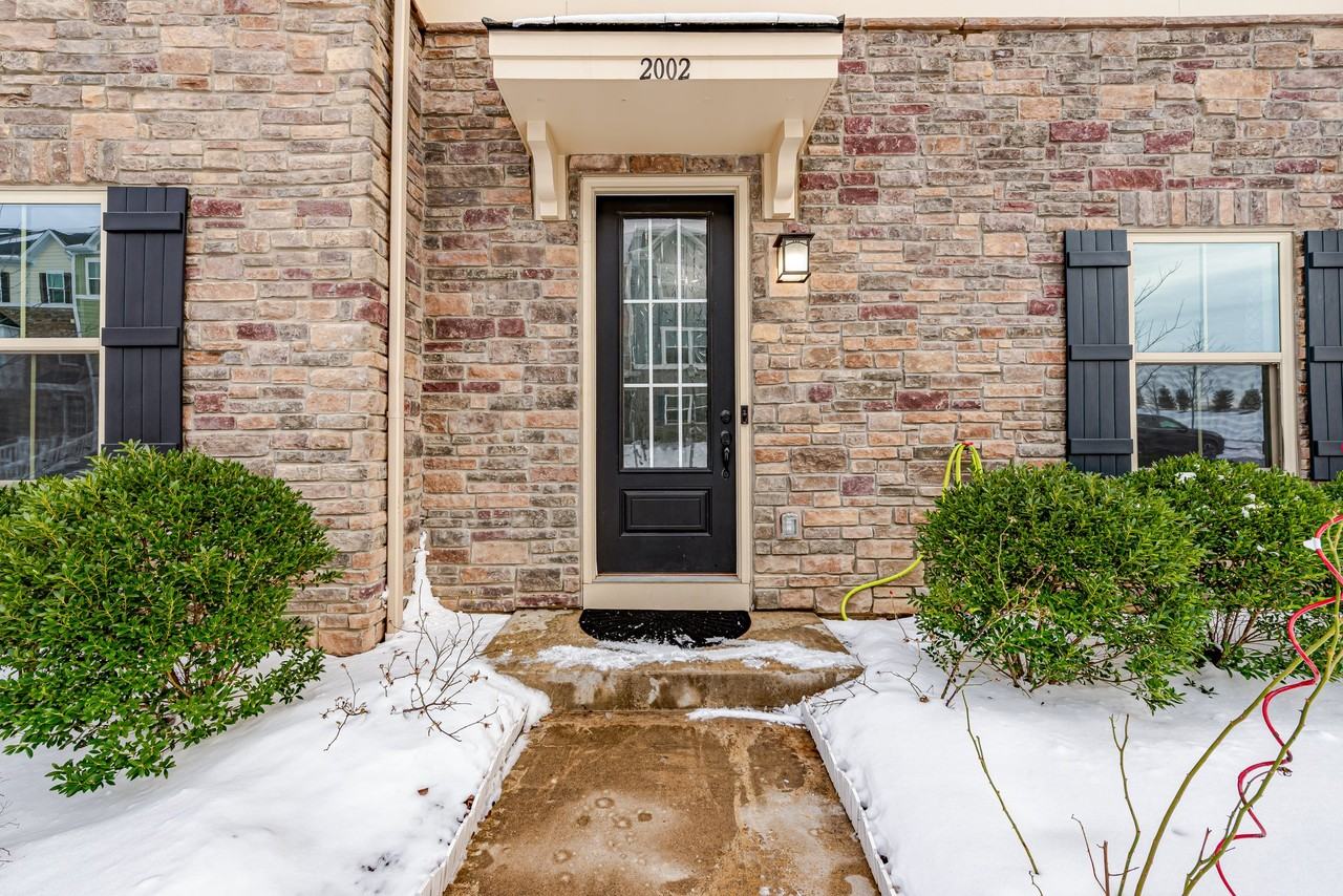 2002 Hemlock Ln - Photo 2 of 20