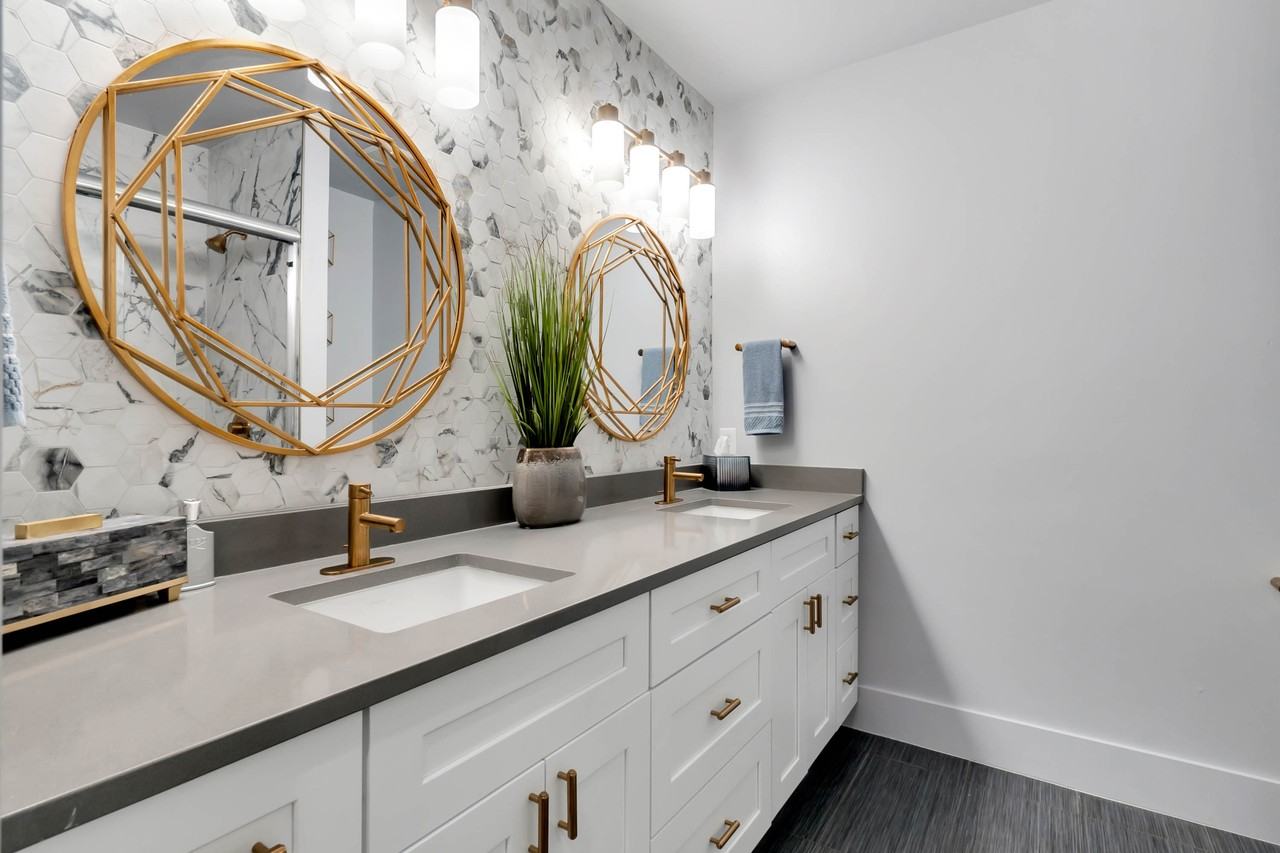 428 W Swoope Ave #NA - Photo 2 of 48