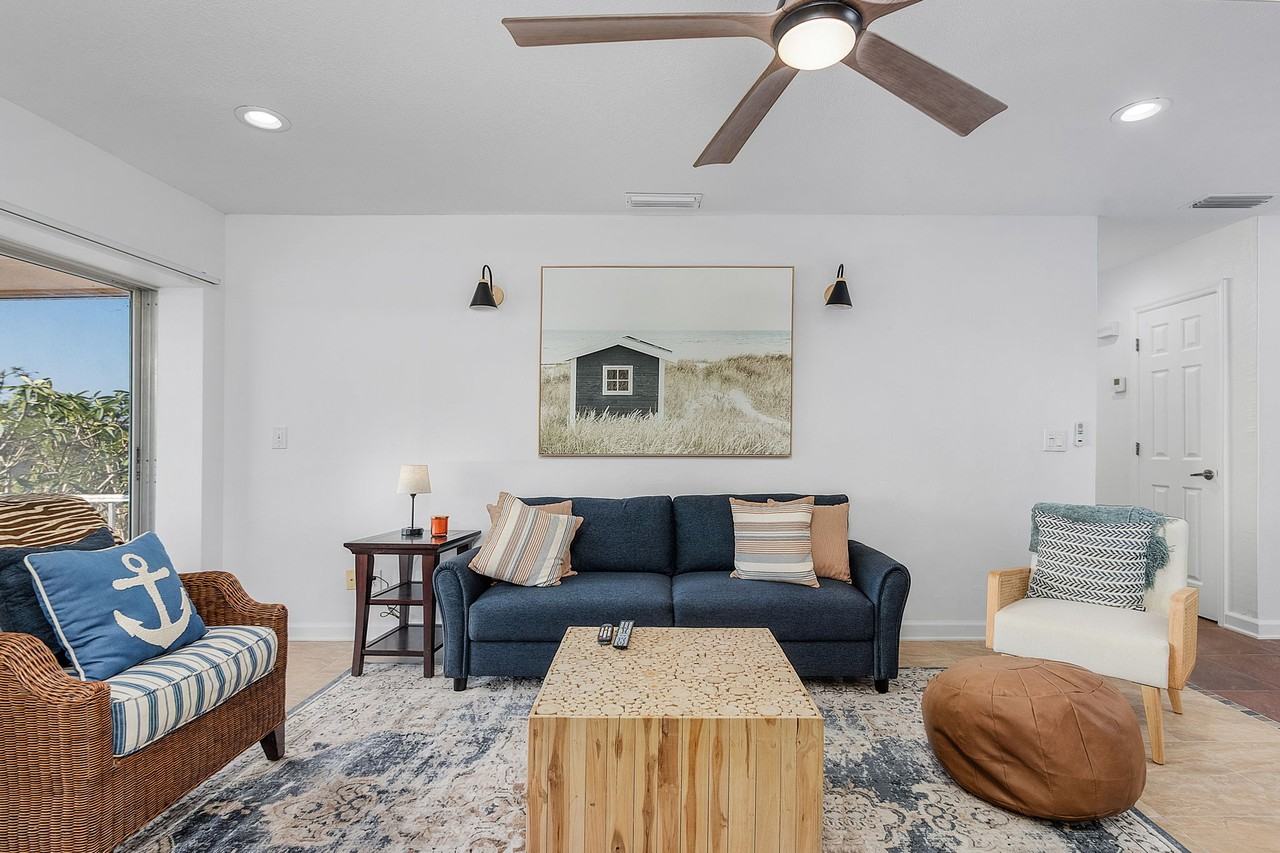 1120 Se 46th St #2B - Photo 4 of 18