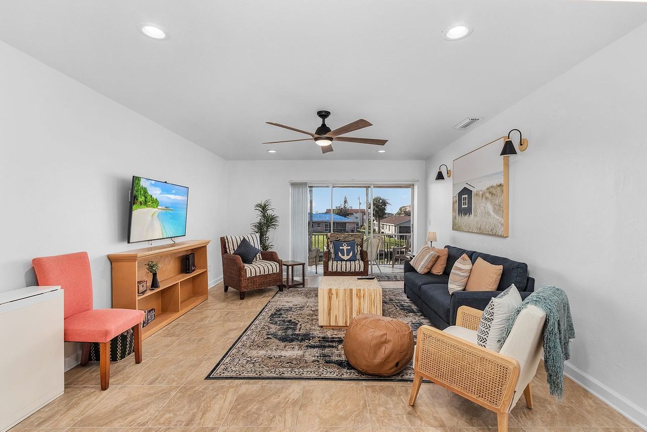 1120 Se 46th St #2B - Photo 5 of 18