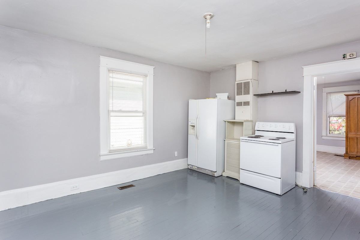 1309 E Jones St #1309 - Photo 5 of 14