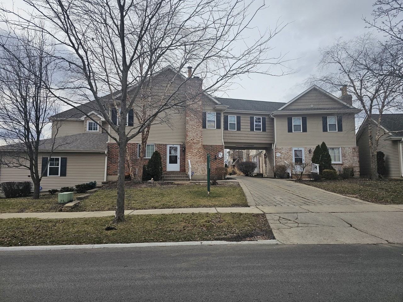 833 Village Quarter Rd G5, West Dundee, IL 60118 3 Bedroom Apartment for Rent PadMapper