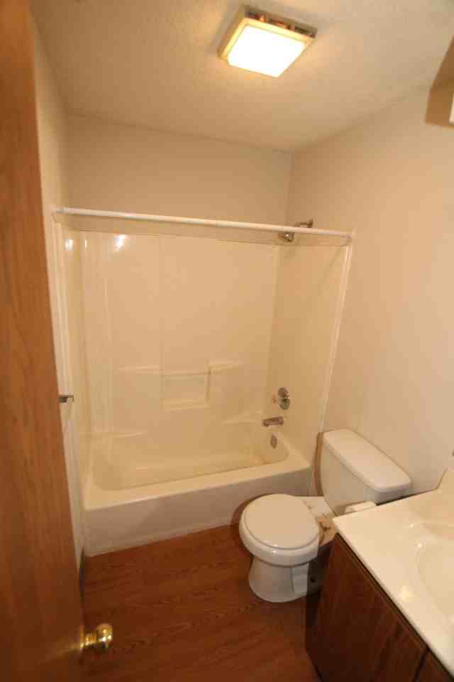 301 Ridge St #D - Photo 4 of 7