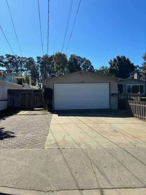 2050 Military Ave #1 - Photo 2 of 10