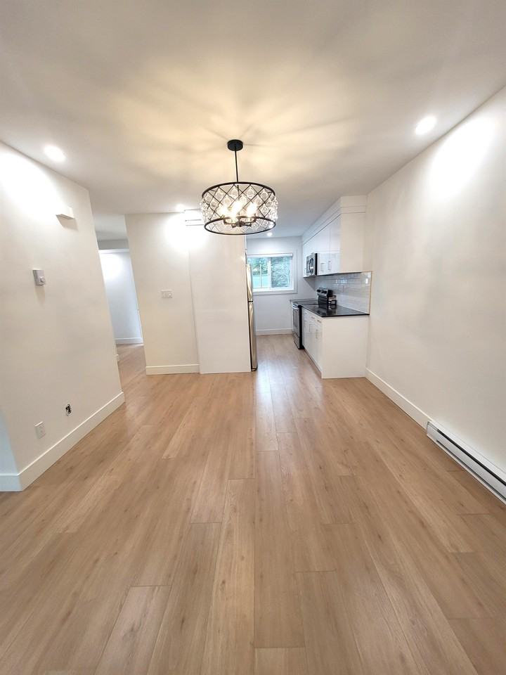 1010 Immanuel St #1 - Photo 3 of 10