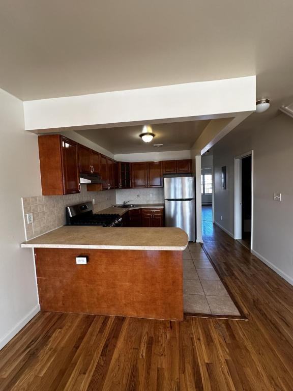 227 Beach 28th St - Photo 4 of 24