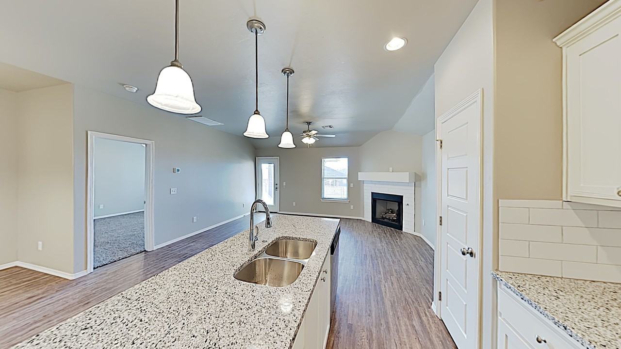 17657 Macarthur Park Rd - Photo 4 of 19