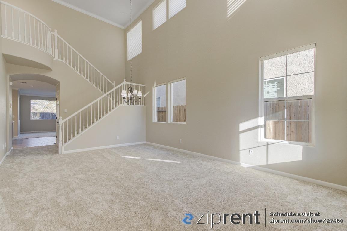 544 Sutherland Ranch Ln - Photo 3 of 26