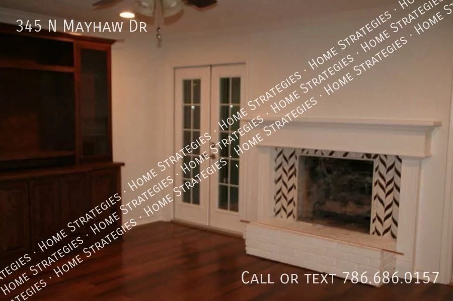 345 N Mayhaw Dr - Photo 2 of 19