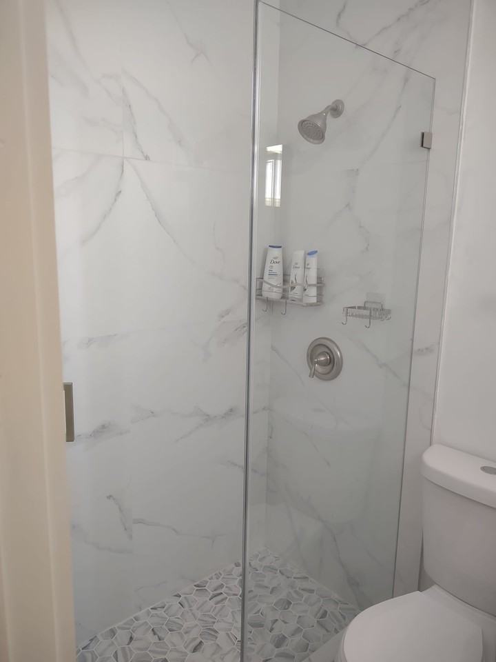 3522 Nw 36th St #1 - Photo 3 of 8