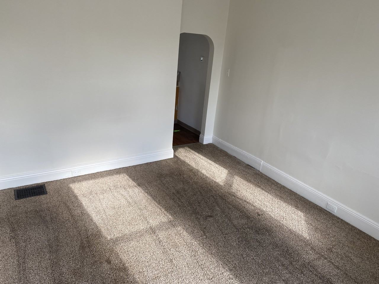 1401 4th Ave #1 - Photo 6 of 13